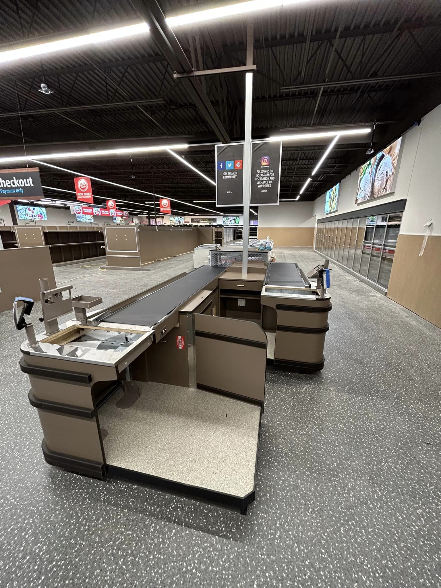Commercial facility